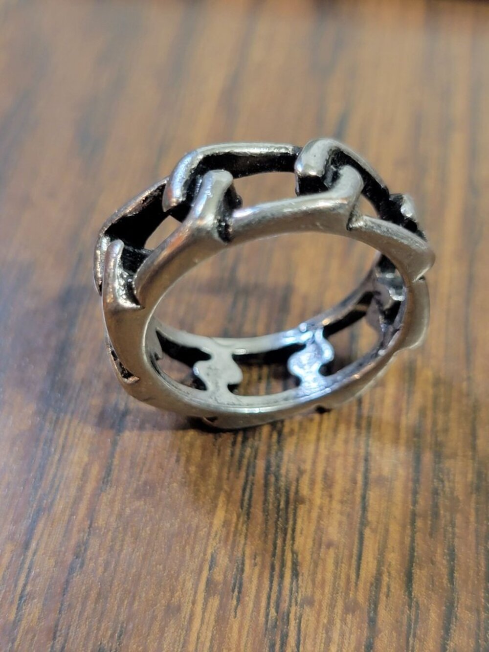Chain-Link Style Band Ring, Size